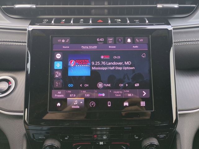 2025 Jeep Grand Cherokee GRAND CHEROKEE L LAREDO X 4X2