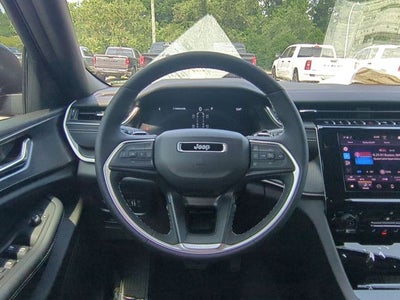 2025 Jeep Grand Cherokee GRAND CHEROKEE L LAREDO X 4X2