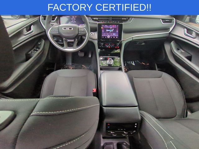 2024 Jeep Grand Cherokee L Laredo 4x2