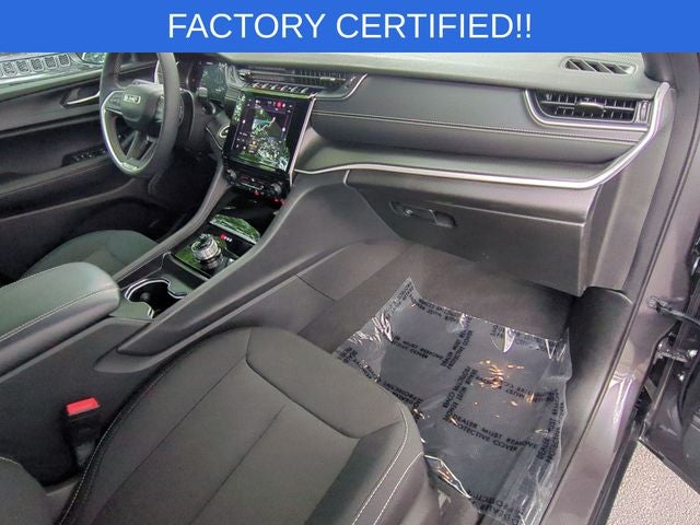 2024 Jeep Grand Cherokee L Laredo 4x2