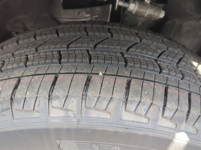 2025 Jeep Grand Cherokee GRAND CHEROKEE L LAREDO X 4X4