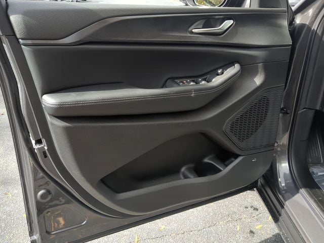 2025 Jeep Grand Cherokee GRAND CHEROKEE L LAREDO X 4X4