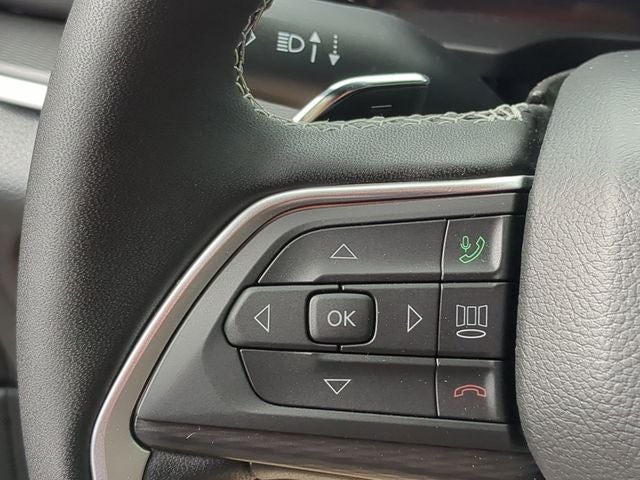 2025 Jeep Grand Cherokee GRAND CHEROKEE L LAREDO X 4X4