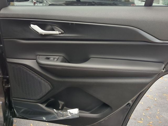 2025 Jeep Grand Cherokee GRAND CHEROKEE L LAREDO X 4X4