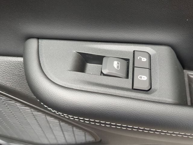 2025 Jeep Grand Cherokee GRAND CHEROKEE L LAREDO X 4X4