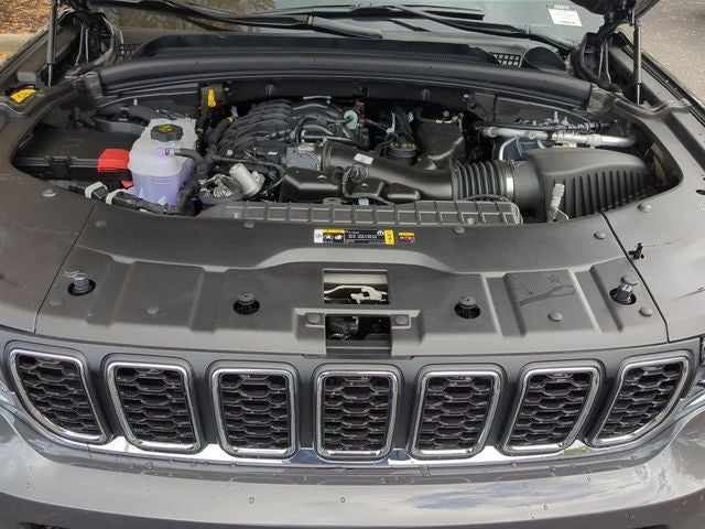 2025 Jeep Grand Cherokee GRAND CHEROKEE L LAREDO X 4X4