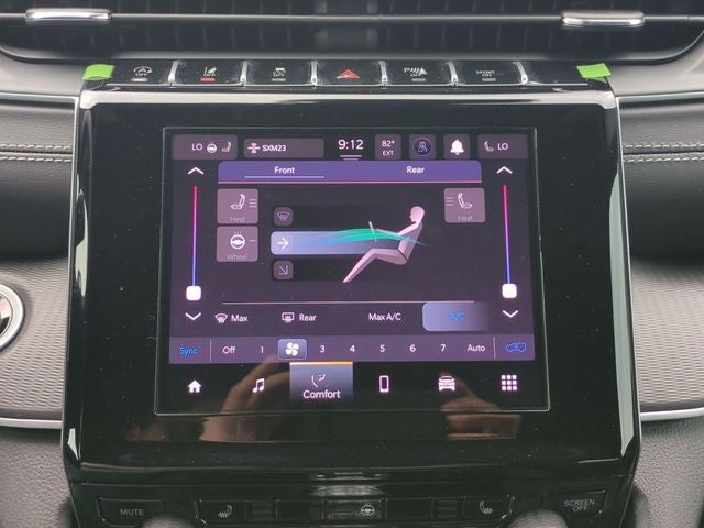 2025 Jeep Grand Cherokee GRAND CHEROKEE L LAREDO X 4X4