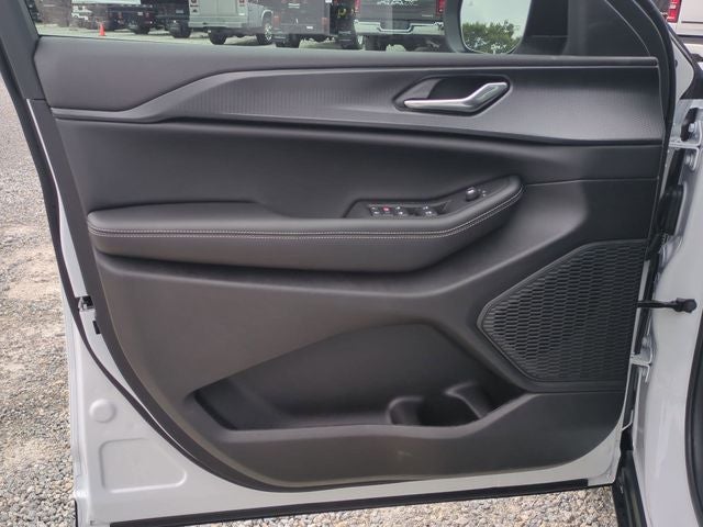 2025 Jeep Grand Cherokee GRAND CHEROKEE L LAREDO X 4X4