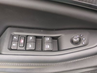 2025 Jeep Grand Cherokee GRAND CHEROKEE L LAREDO X 4X4