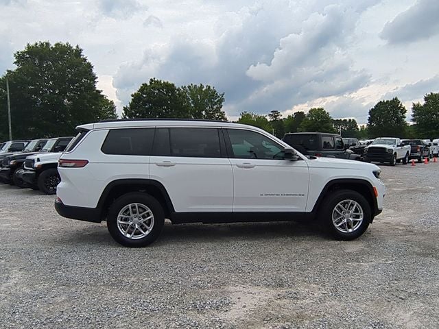 2025 Jeep Grand Cherokee GRAND CHEROKEE L LAREDO X 4X4