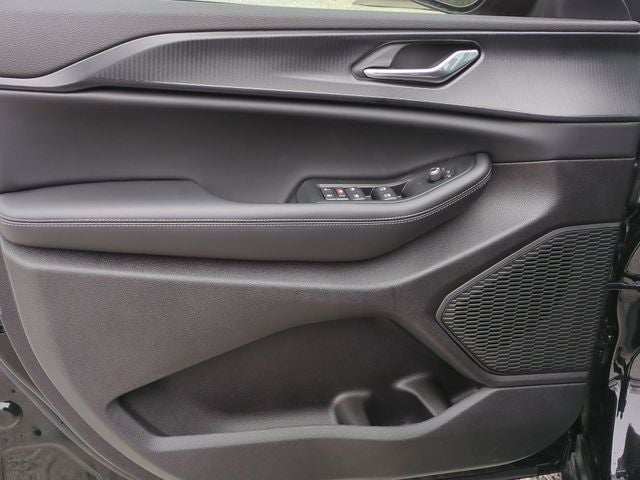 2025 Jeep Grand Cherokee GRAND CHEROKEE L LAREDO X 4X4