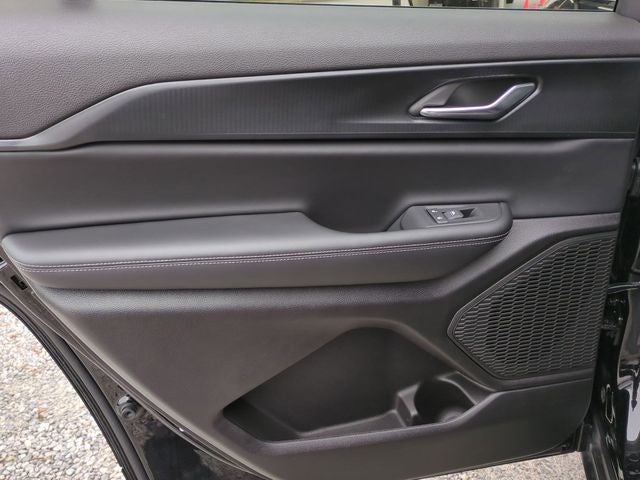 2025 Jeep Grand Cherokee GRAND CHEROKEE L LAREDO X 4X4