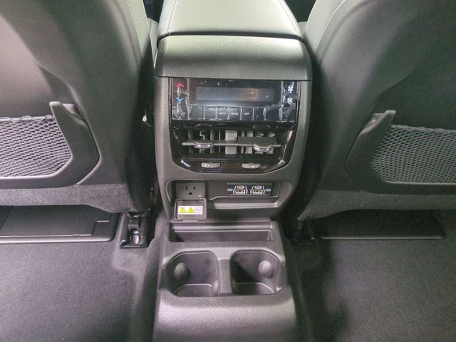 2026 Jeep Grand Cherokee GRAND CHEROKEE L LAREDO X 4X4