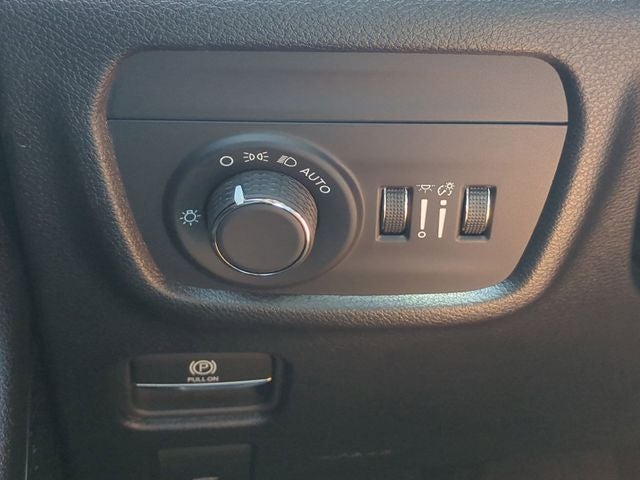 2025 Jeep Grand Cherokee GRAND CHEROKEE L LAREDO X 4X4