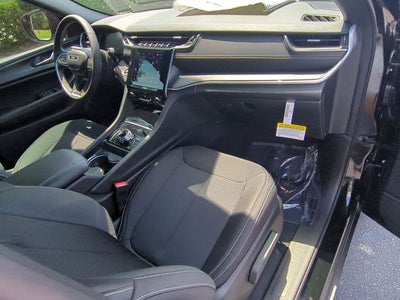 2025 Jeep Grand Cherokee GRAND CHEROKEE L LAREDO X 4X4