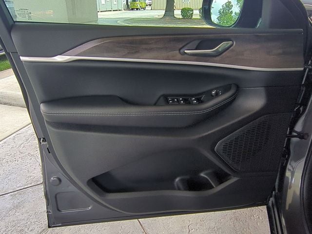 2026 Jeep Grand Cherokee GRAND CHEROKEE L LAREDO ALTITUDE 4X4