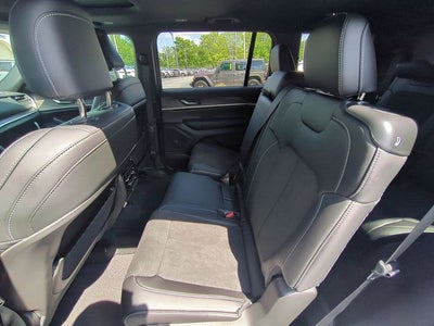 2026 Jeep Grand Cherokee GRAND CHEROKEE L LAREDO ALTITUDE 4X4