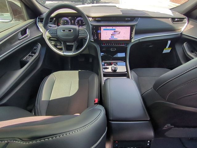 2026 Jeep Grand Cherokee GRAND CHEROKEE L LAREDO ALTITUDE 4X4