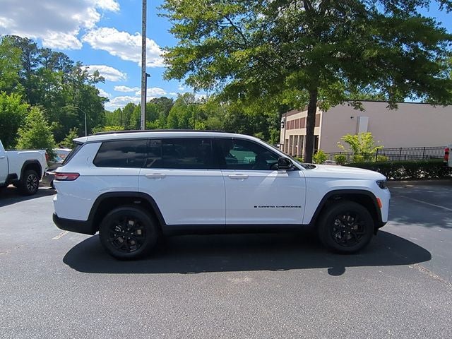 2026 Jeep Grand Cherokee GRAND CHEROKEE L LAREDO ALTITUDE 4X4