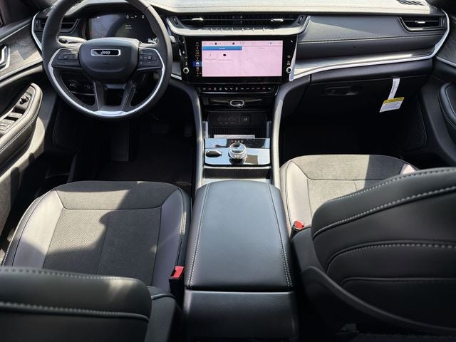 2026 Jeep Grand Cherokee GRAND CHEROKEE L LAREDO ALTITUDE 4X4