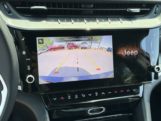2026 Jeep Grand Cherokee GRAND CHEROKEE L LAREDO ALTITUDE 4X4