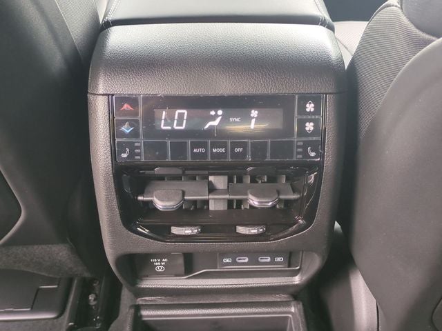 2026 Jeep Grand Cherokee GRAND CHEROKEE L LIMITED RESERVE 4X4