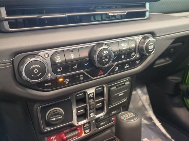 2025 Jeep Wrangler WRANGLER 4-DOOR RUBICON 392