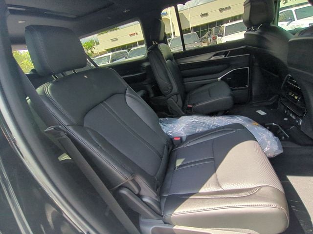 2026 Jeep Grand Wagoneer GRAND WAGONEER L LIMITED RESERVE 4X4