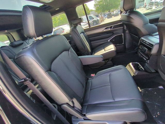 2026 Jeep Grand Wagoneer GRAND WAGONEER L LIMITED ALTITUDE 4X4