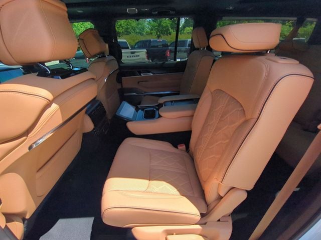 2026 Jeep Grand Wagoneer GRAND WAGONEER L SUMMIT RESERVE 4X4