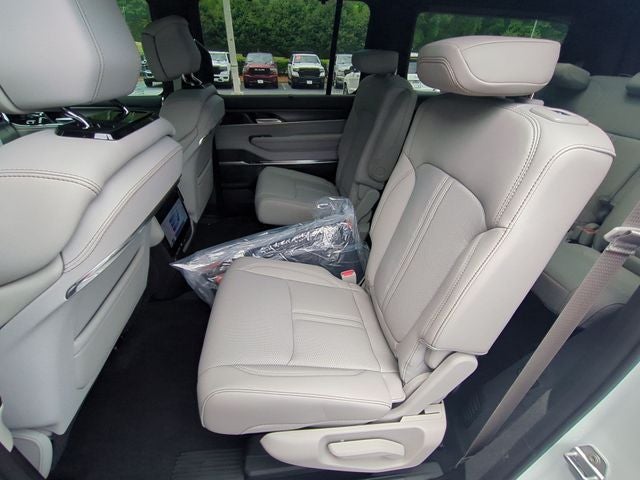 2026 Jeep Grand Wagoneer GRAND WAGONEER SUMMIT OBSIDIAN 4X4