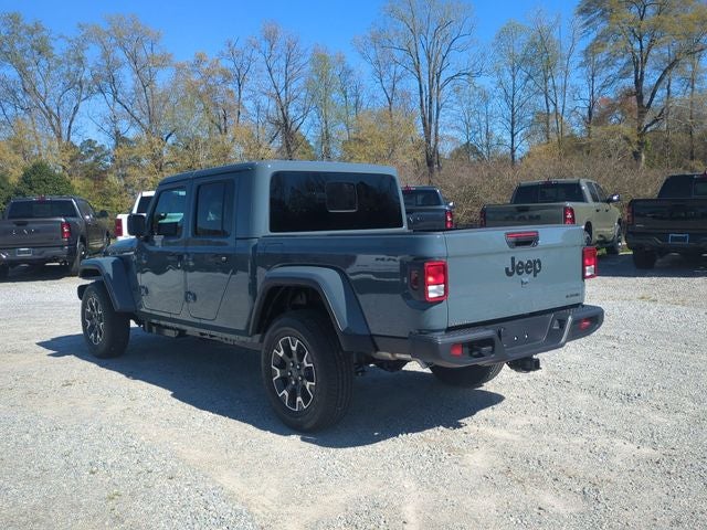 2026 Jeep Gladiator GLADIATOR SAHARA 4X4