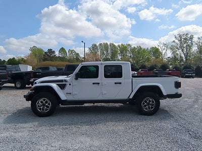 2026 Jeep Gladiator GLADIATOR SHADOW OPS 4X4