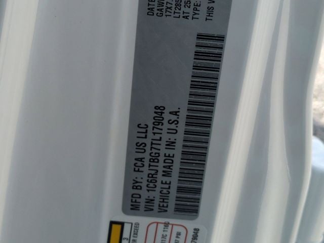 2026 Jeep Gladiator GLADIATOR SHADOW OPS 4X4