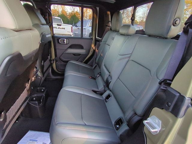 2026 Jeep Gladiator GLADIATOR MOJAVE X 4X4