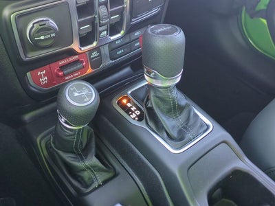 2025 Jeep Gladiator GLADIATOR MOJAVE X 4X4