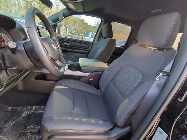 2026 RAM Ram 1500 RAM 1500 EXPRESS QUAD CAB 4X4 6'4' BOX