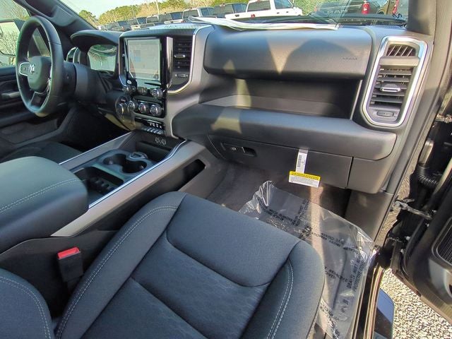 2026 RAM Ram 1500 RAM 1500 EXPRESS QUAD CAB 4X4 6'4' BOX