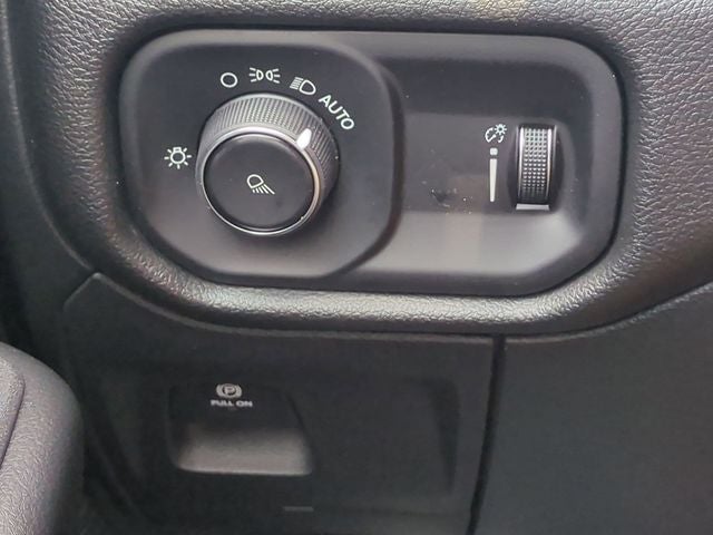 2026 RAM Ram 1500 RAM 1500 TRADESMAN QUAD CAB 4X2 6'4' BOX