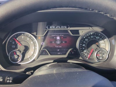 2025 RAM 1500 Big Horn Crew Cab 4x4 5'7' Box