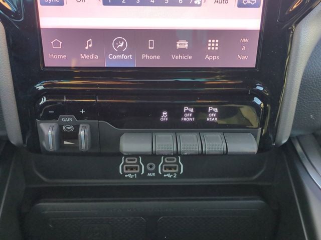 2025 RAM 1500 Big Horn Crew Cab 4x4 5'7' Box