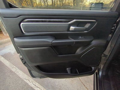 2022 RAM 1500 Big Horn Crew Cab 4x4 5'7' Box