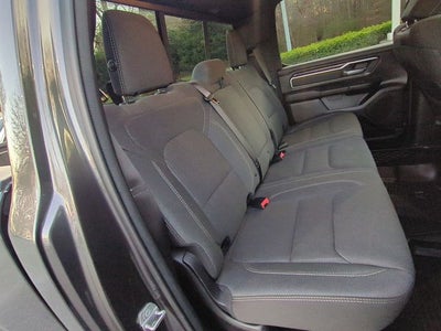 2022 RAM 1500 Big Horn Crew Cab 4x4 5'7' Box