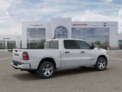 2026 RAM Ram 1500 RAM 1500 EXPRESS CREW CAB 4X4 5'7' BOX