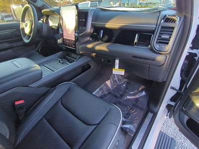 2026 RAM Ram 1500 RAM 1500 LIMITED CREW CAB 4X4 5'7' BOX