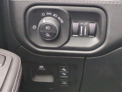 2026 RAM Ram 1500 RAM 1500 LIMITED CREW CAB 4X4 5'7' BOX