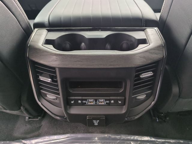 2026 RAM Ram 1500 RAM 1500 LIMITED CREW CAB 4X4 5'7' BOX