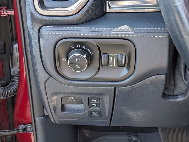 2021 RAM 1500 Limited Crew Cab 4x4 5'7' Box