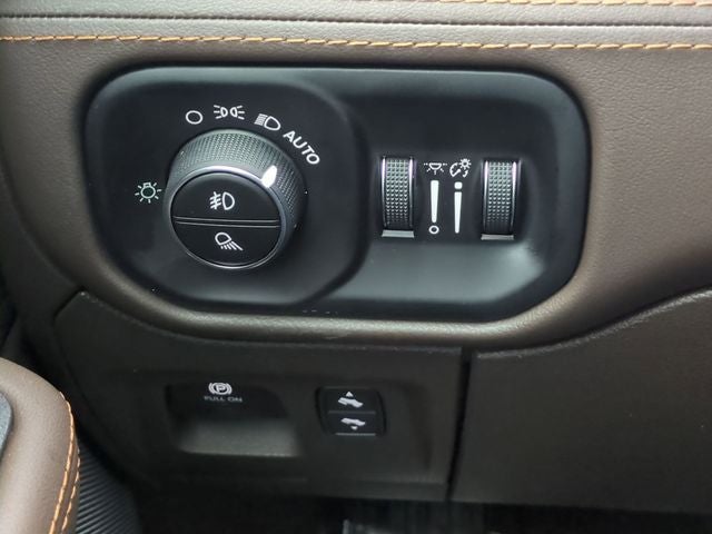 2026 RAM Ram 1500 RAM 1500 LIMITED LONGHORN CREW CAB 4X4 5'7' BOX