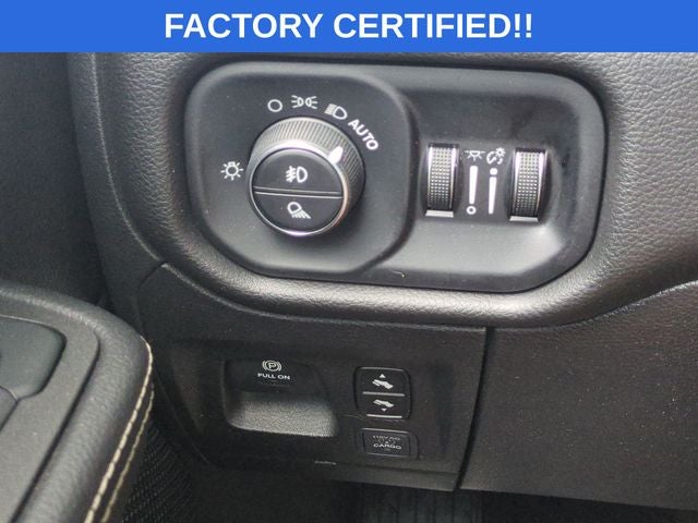2025 RAM 1500 Laramie Crew Cab 4x4 5'7' Box